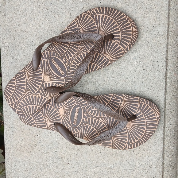 HAVAIANAS FLIP FLOPS BROWN &COPPER WOMENS SIZE 8.5 NWOT - Picture 4 of 10